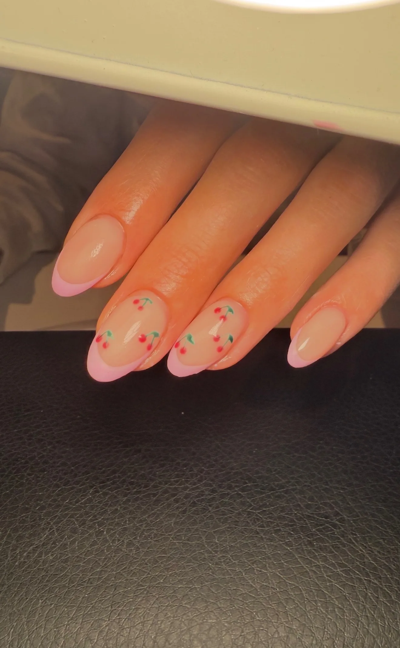 Rosa french med handmålad körsbärsdesign